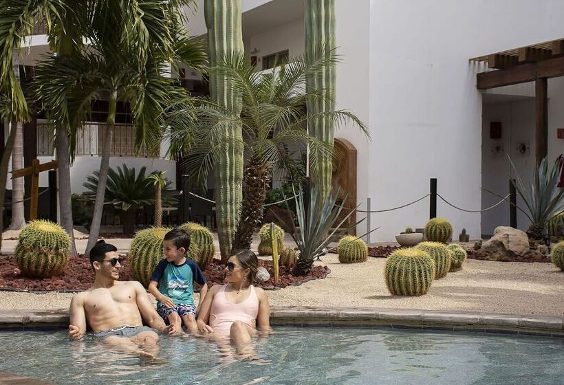 Szálloda Santa Fe Loreto by Villa Group