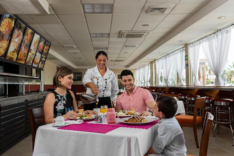 Szálloda Santa Fe Loreto by Villa Group