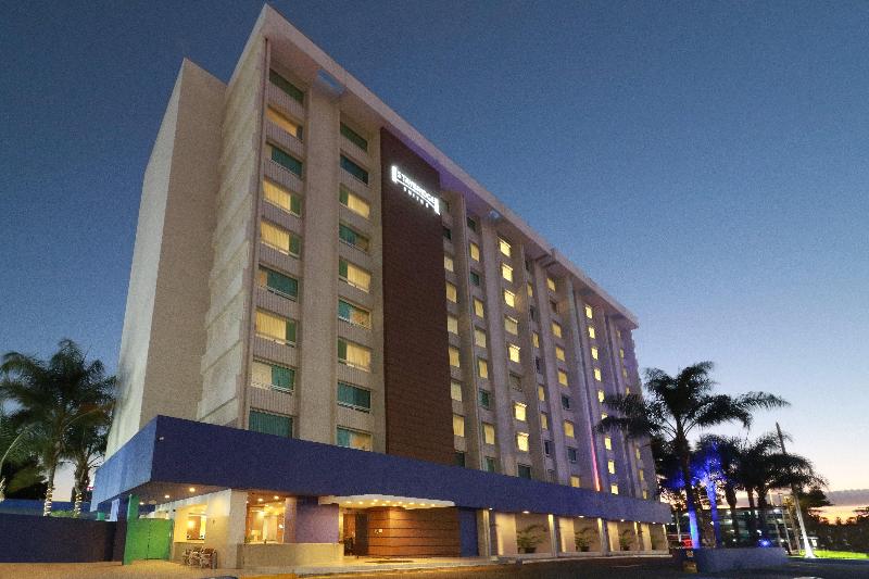 فندق Staybridge Suites Guadalajara Expo, An Ihg
