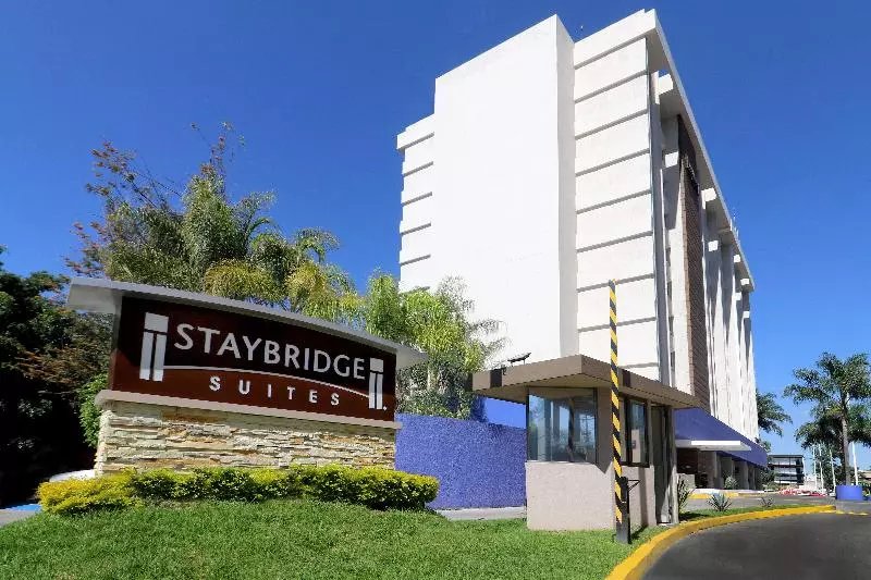 هتل Staybridge Suites Guadalajara Expo, An Ihg