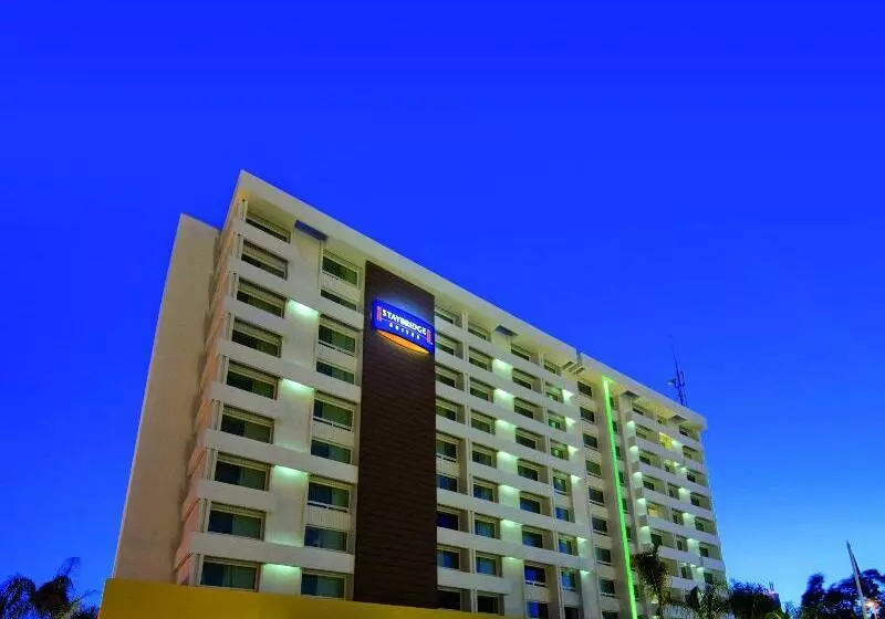 هتل Staybridge Suites Guadalajara Expo, An Ihg