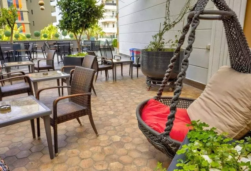 Tac Premier Hotel & Spa