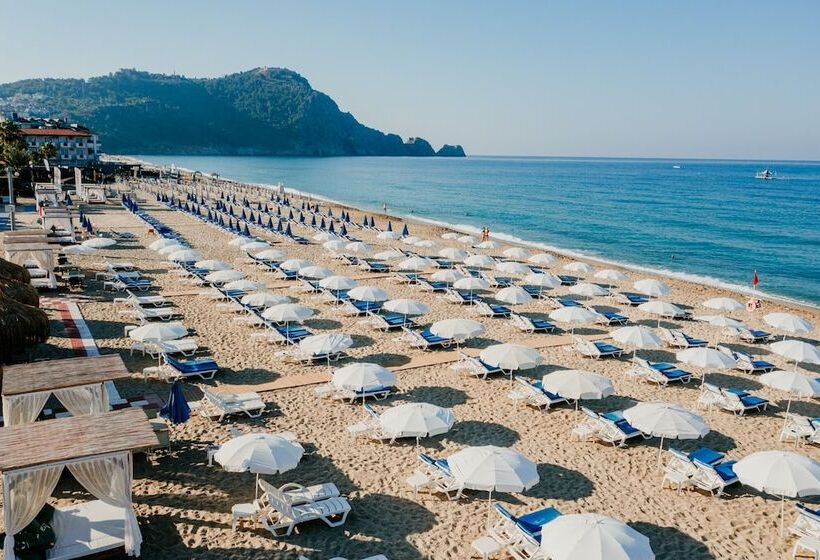 Tac Premier Hotel & Spa