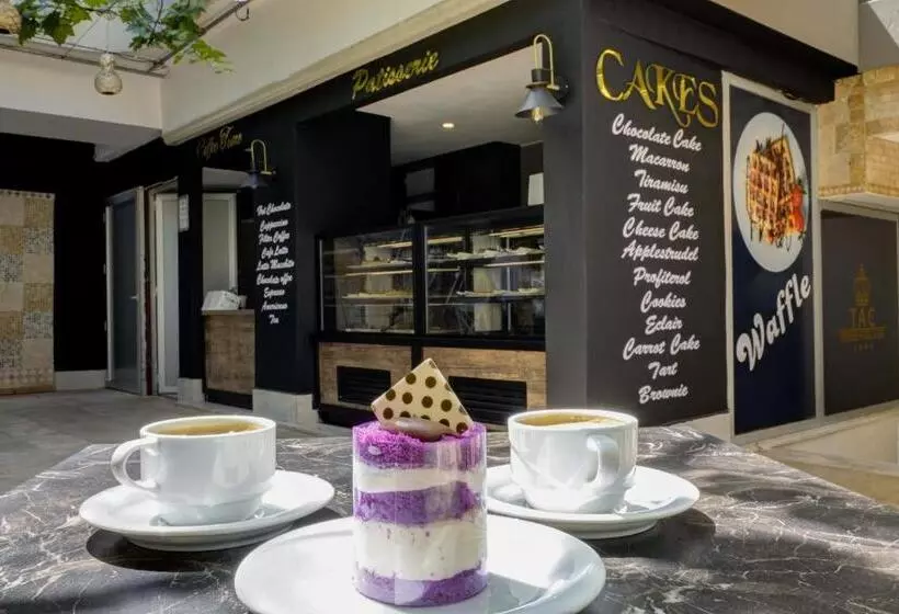 Tac Premier Hotel & Spa