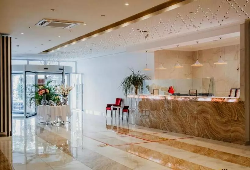 Tac Premier Hotel & Spa