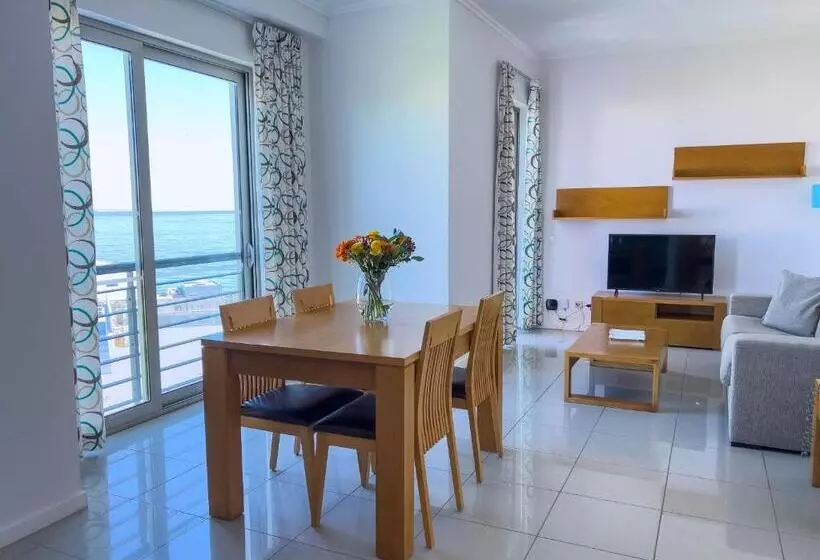 호텔 Villa Doris Suites