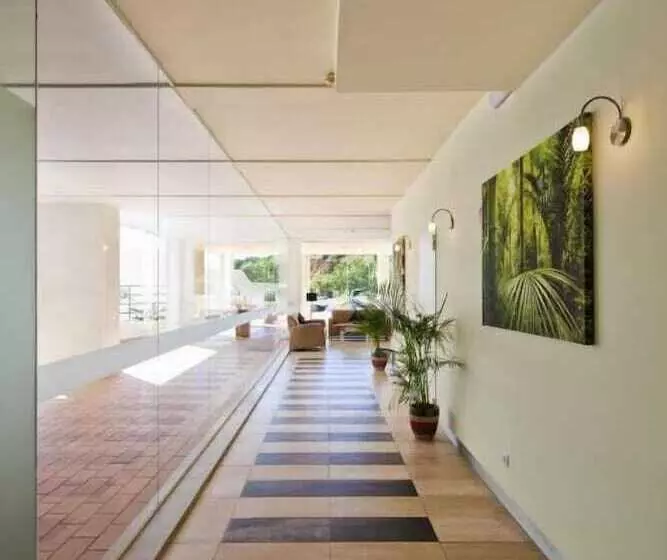 호텔 Villa Doris Suites