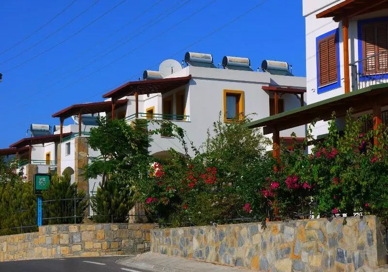 Lemon Tree Apart-Hotel