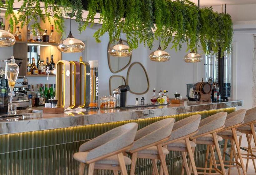 Valentin Somni Hotel & Suites