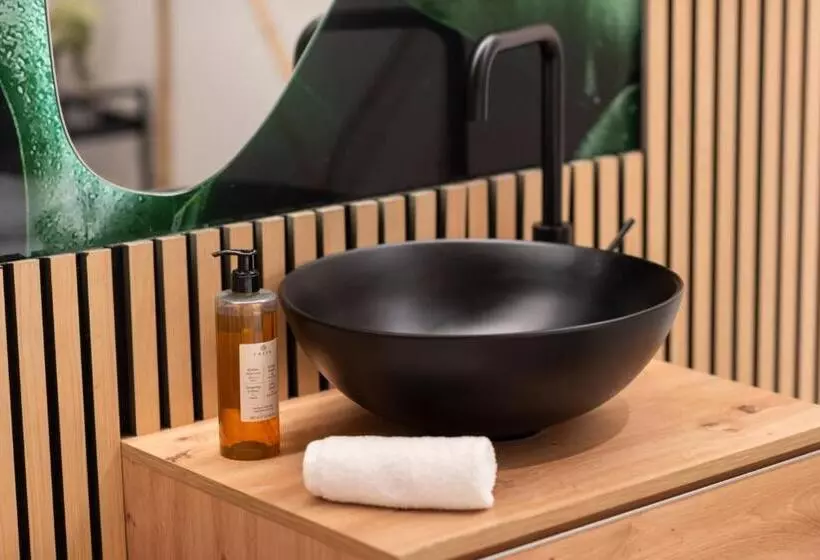 Valentin Somni Hotel & Suites