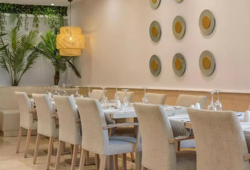 Valentin Somni Hotel & Suites