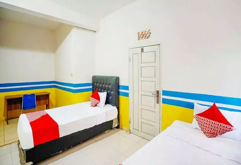 ユースホステル Spot On 2820 Hotel Perdana Syariah