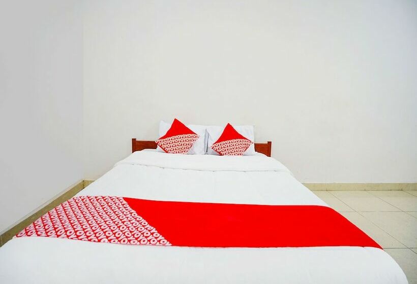 هاستل Spot On 2820 Hotel Perdana Syariah