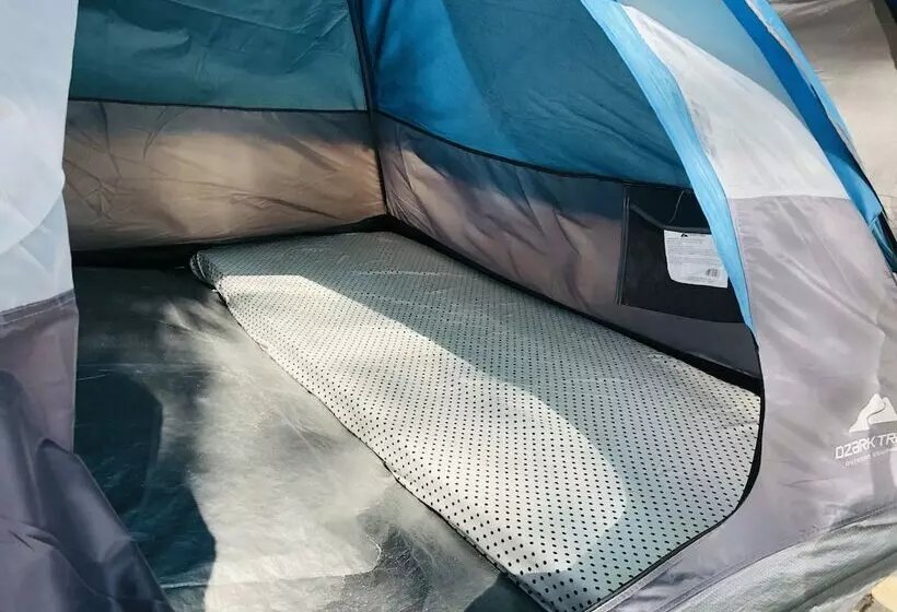 Hotelli Camping Lunas Bar