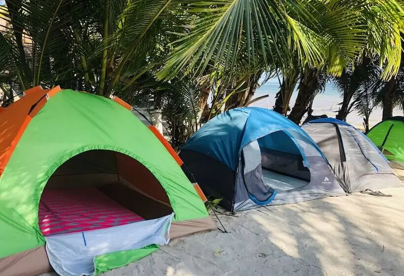 Hotelli Camping Lunas Bar
