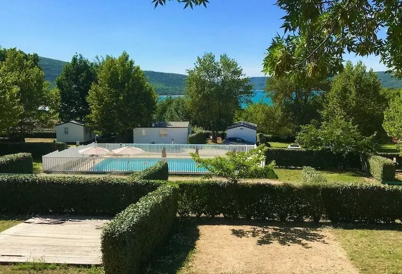 Hotelli Les Bastides De Chanteraine