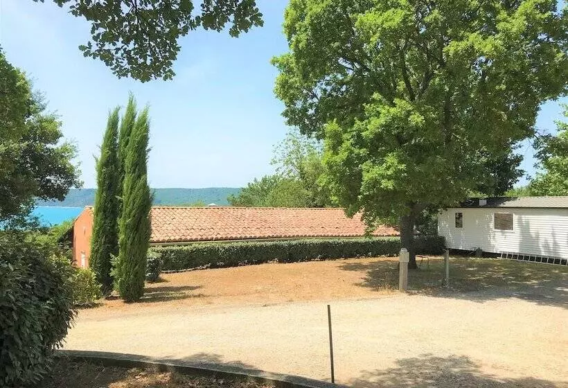 Hotelli Les Bastides De Chanteraine