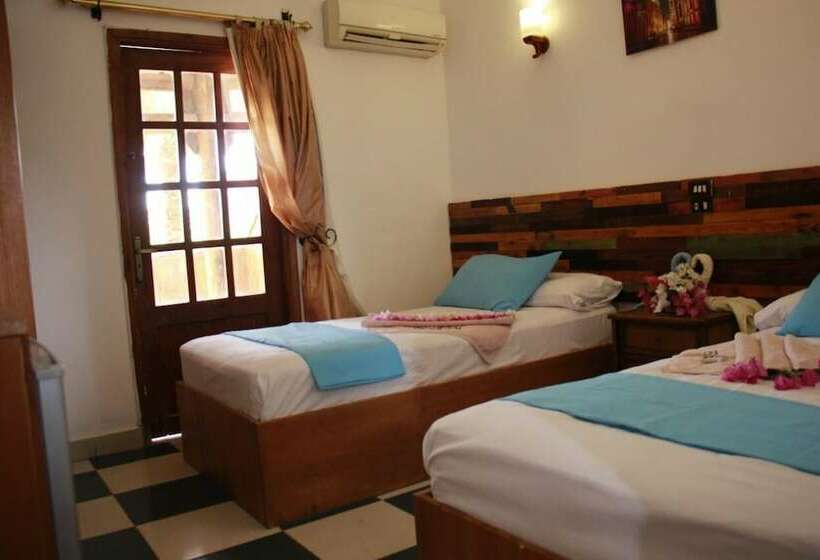 هتل Penguin Village Dahab