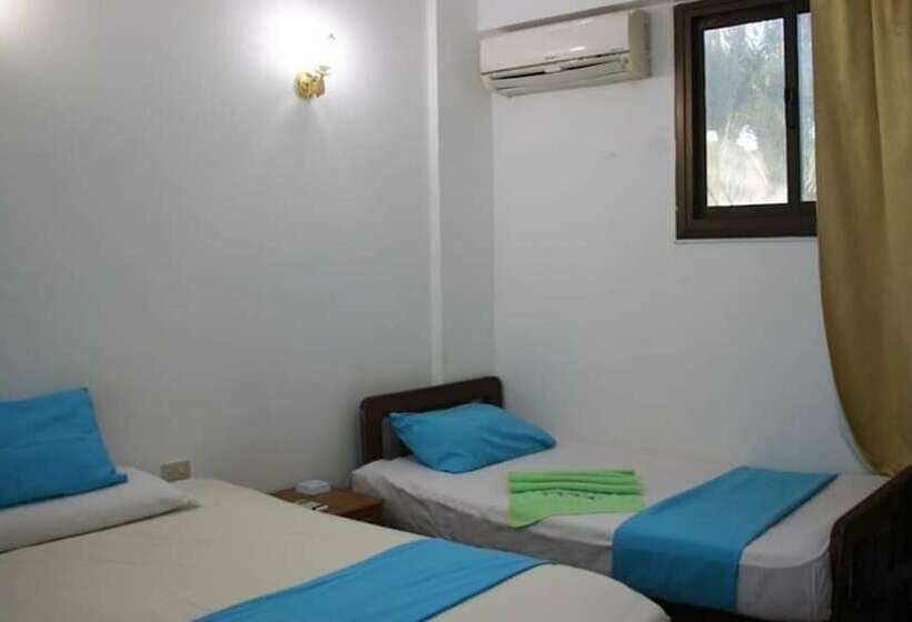 هتل Penguin Village Dahab