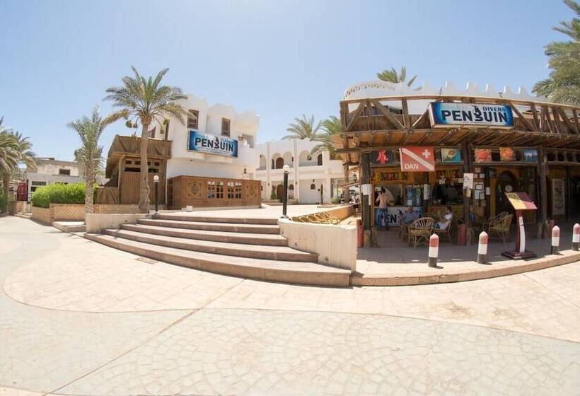 هتل Penguin Village Dahab