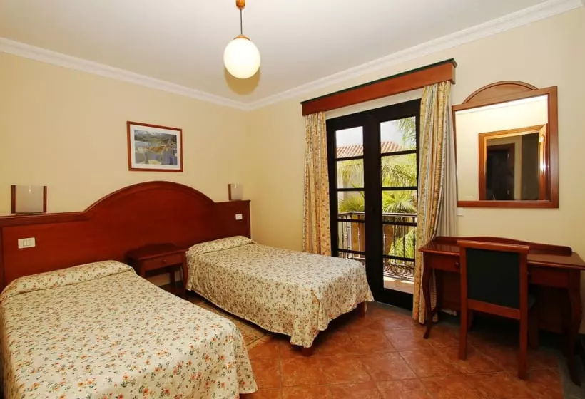 Apartamentos Punta Marina