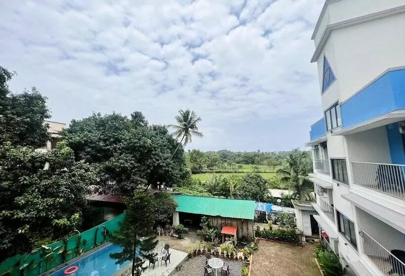 هتل Aastha Escape Resort Near Calangute Beach