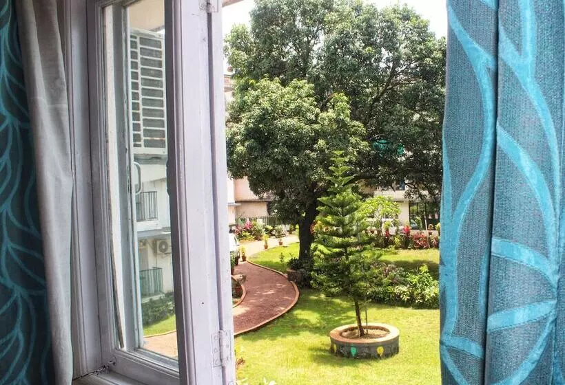 هتل Aastha Escape Resort Near Calangute Beach