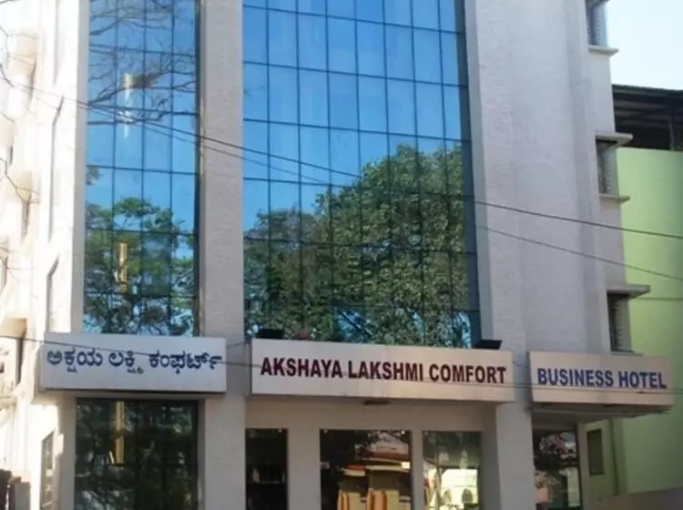 Отель Akshaya Lakshmi Comfort