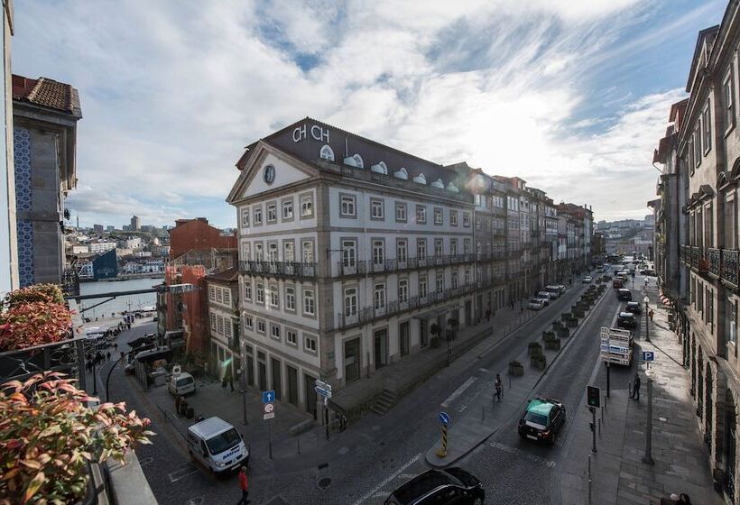 هتل Carris Porto Ribeira