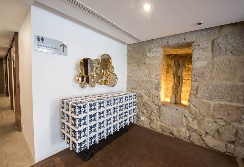 هتل Carris Porto Ribeira