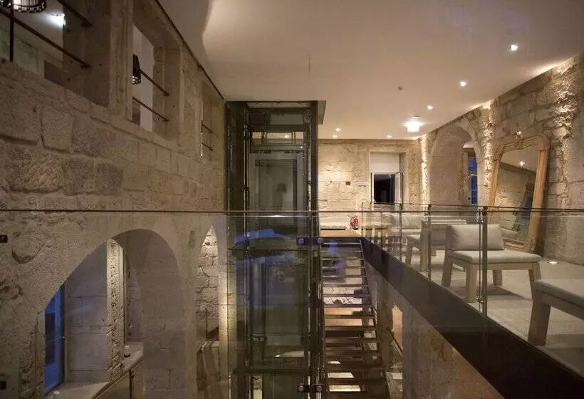 هتل Carris Porto Ribeira