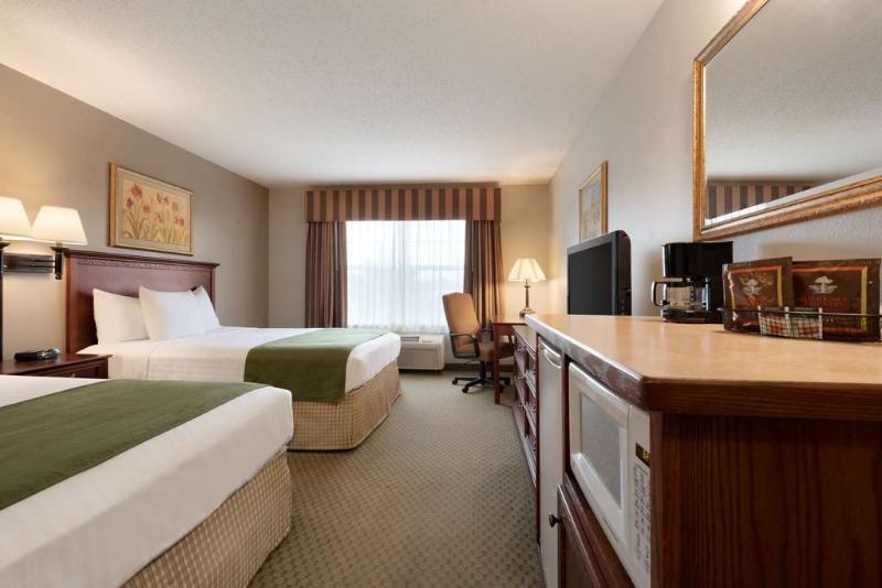 Otel Country Inn & Suites By Radisson, St. Cloud East, Mn