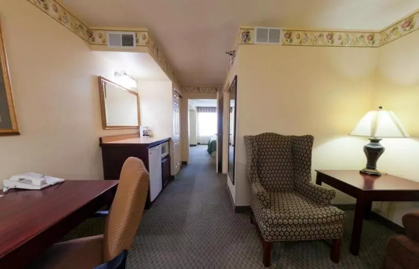 호텔 Country Inn & Suites By Radisson, St. Cloud East, Mn