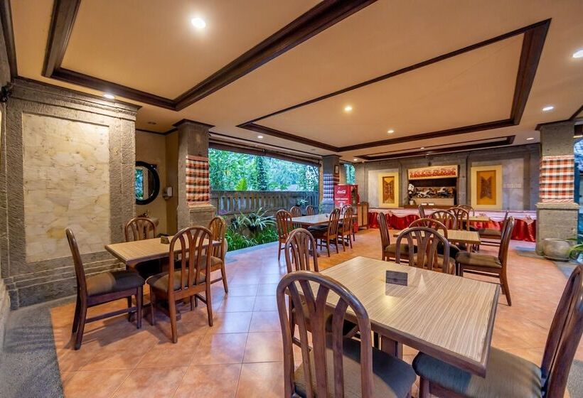 هتل De Munut Balinese Resort