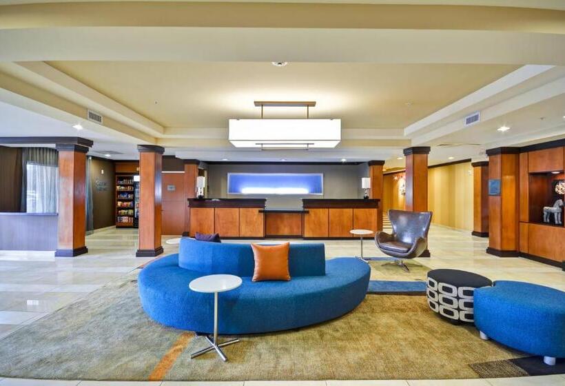 בית מלון כפרי Fairfield Inn & Suites Tampa Fairgrounds/casino