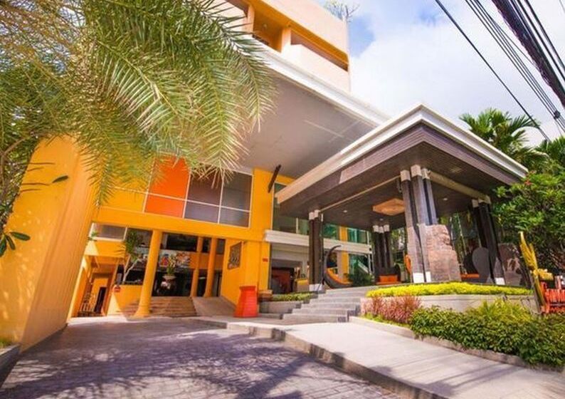 Hotel Furamaxclusive Sandara Hua Hin At Cha Am Beach