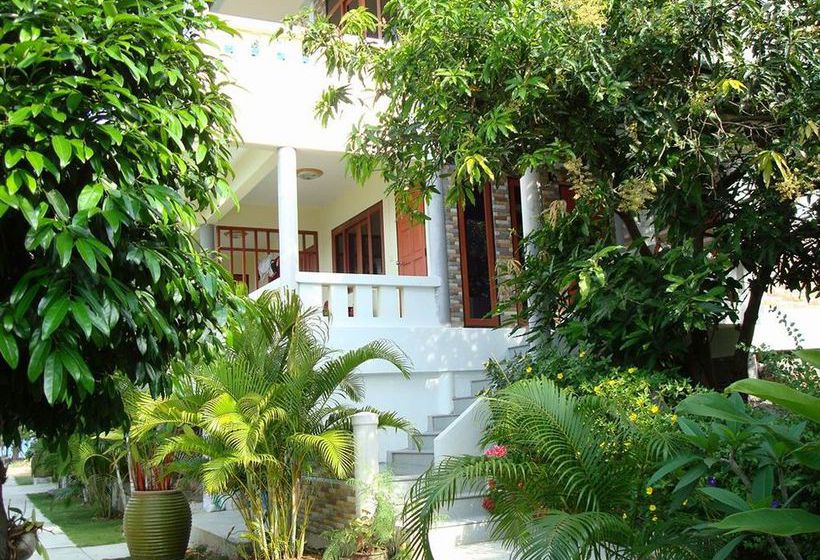 ホテル Tawan Hostel