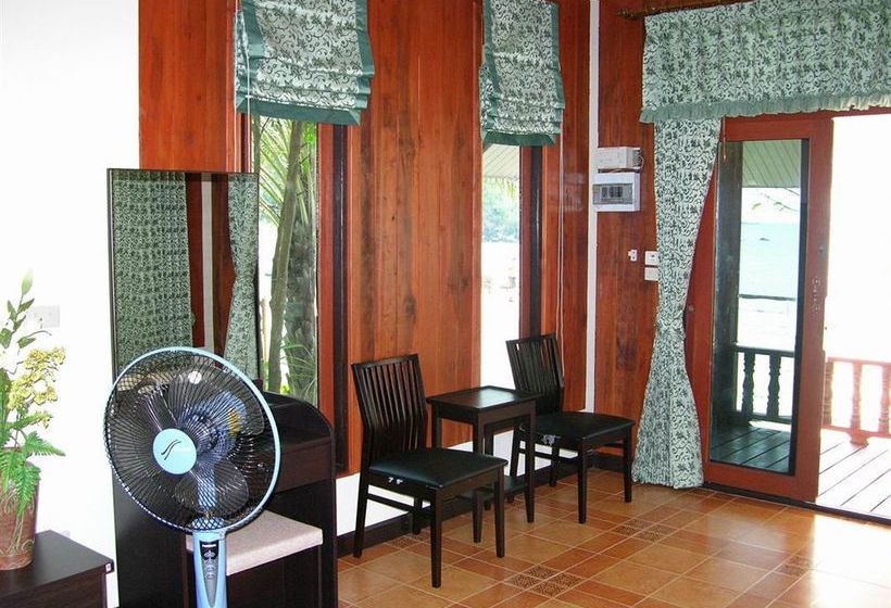 ホテル Tawan Hostel