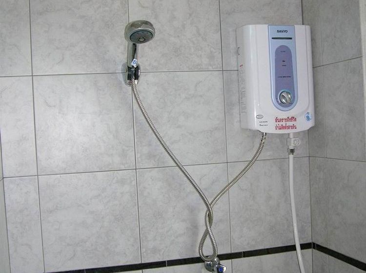 ホテル Tawan Hostel