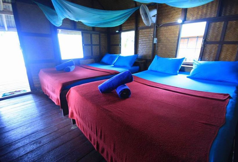 ホテル Tawan Hostel