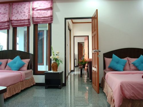 ホテル Tawan Hostel