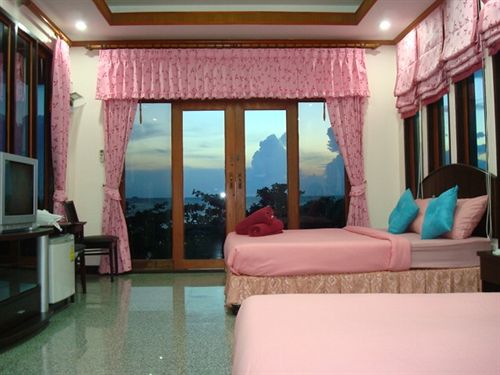 ホテル Tawan Hostel