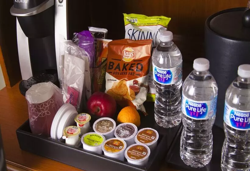 هتل Hilton Garden Inn Virginia Beach Town Center