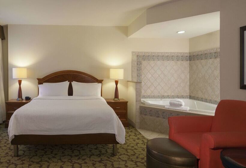 בית מלון כפרי Hilton Garden Inn Virginia Beach Town Center