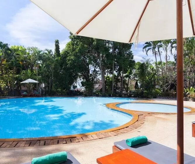 酒店 Kamala Beach Estate Resort   Sha Extra Plus