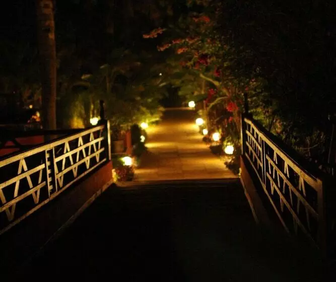 ホテル Laguna Anjuna