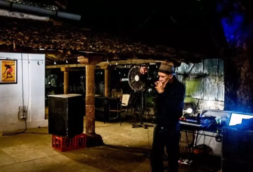 ホテル Laguna Anjuna