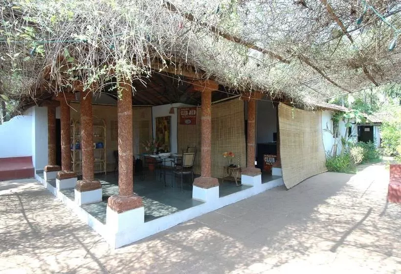 ホテル Laguna Anjuna