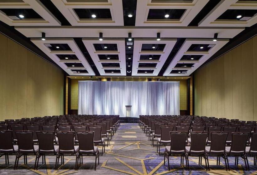 فندق Lancaster Marriott At Penn Square