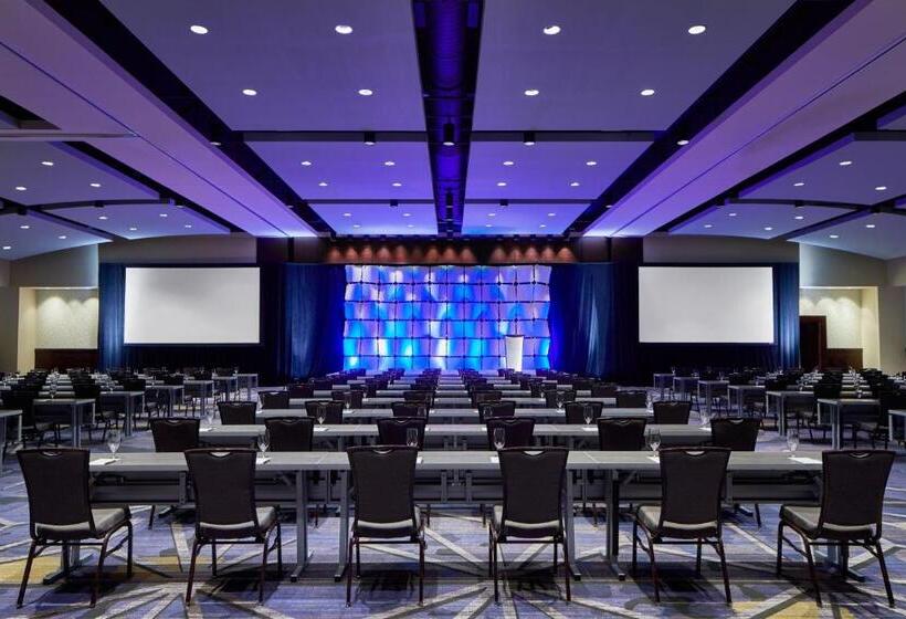 فندق Lancaster Marriott At Penn Square